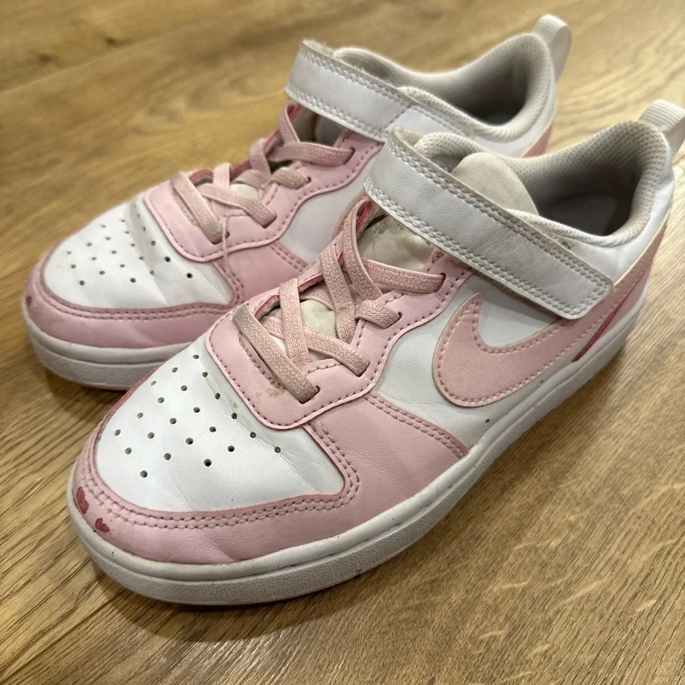 Nike Court Borough Low Shoes Youth Size 2Y White Pink Hook & Loop DV5457-105